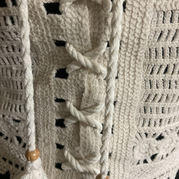 By- ESQ Knit Bird Eye Blouse White Lace Detail Women's Top - Picture 10 of 12